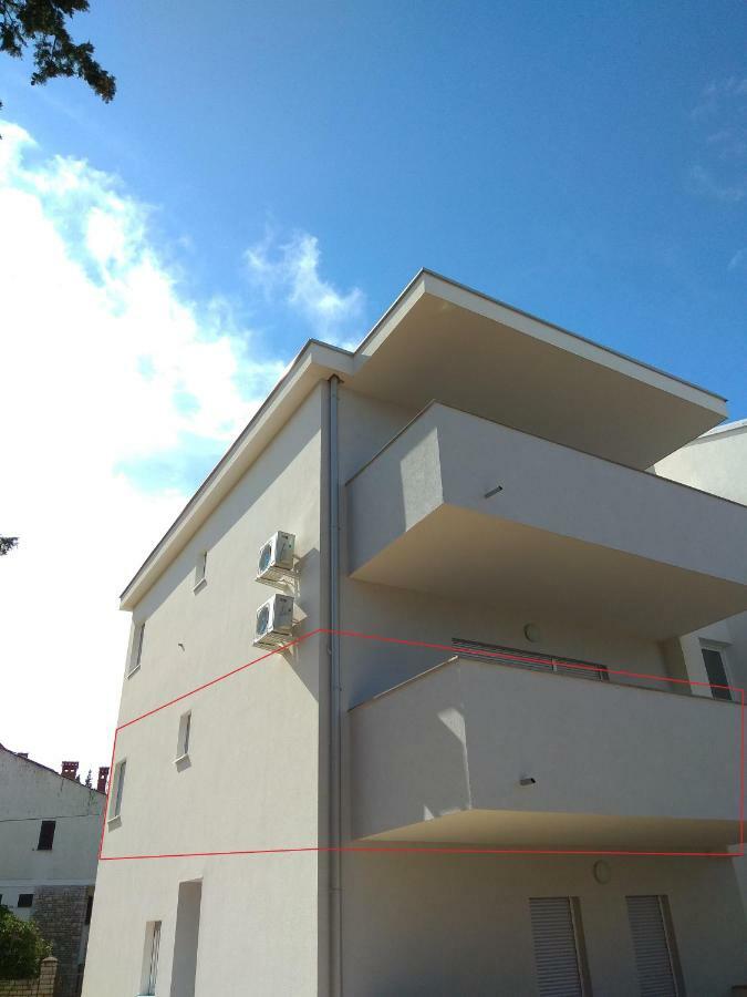 Apartment Domagoj, Novalja Exterior photo